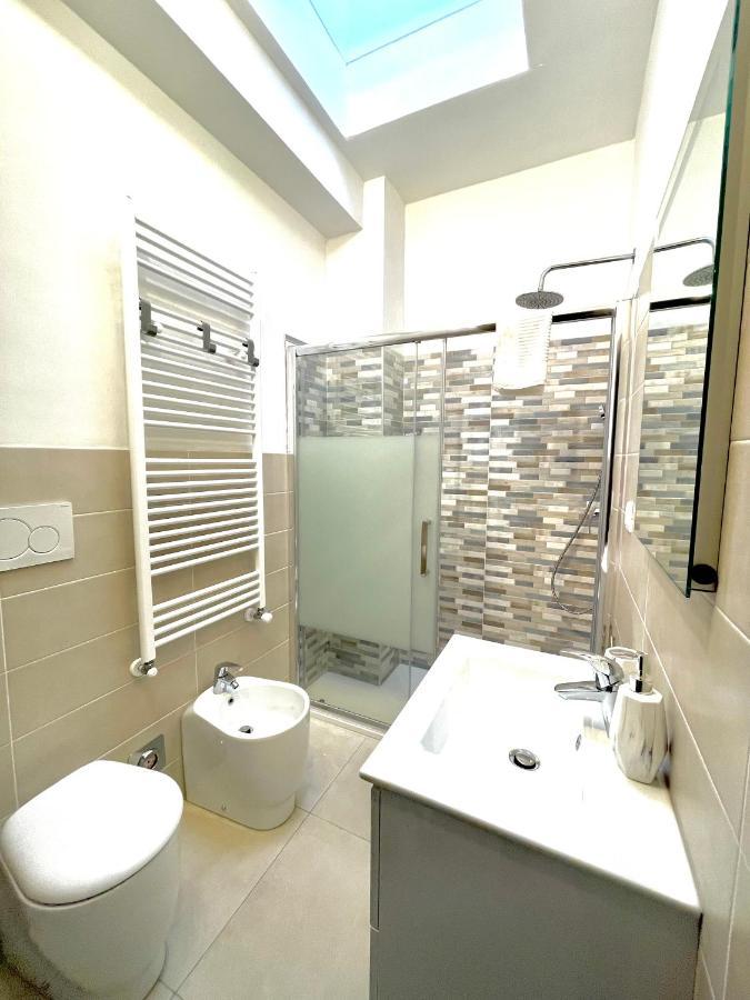 Lugaro Guest House Торино Екстериор снимка